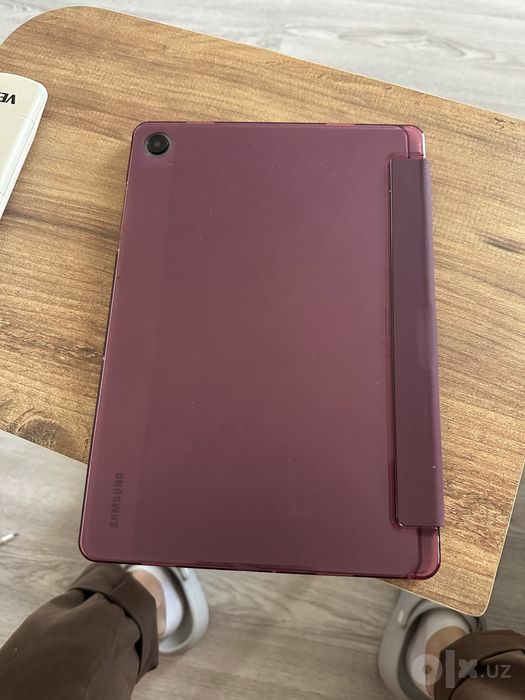 Почти новый Samsung Galaxy Tab 11+ plus