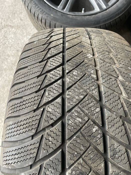 275/45/20 BRIDGESTONE RunFlat с джанти BMW