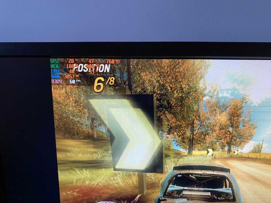 Компактен компютър за лек гейминг