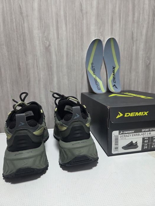 Кроссовки DEMIX полуботинки