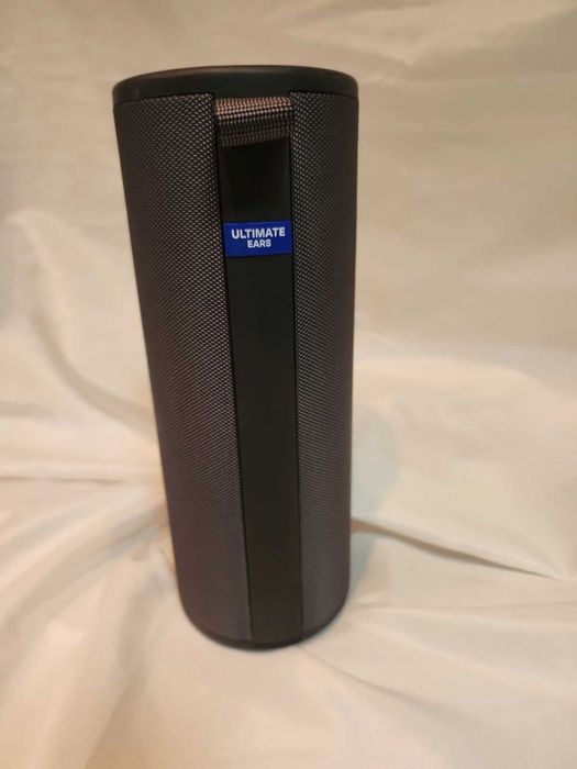 Продавам тонколонка Ultimate Ears MEGABOOM 3 – втора употреба, отлично състояние