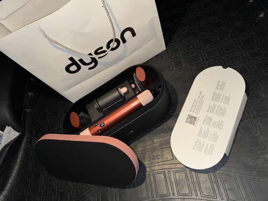 Dyson фен новый