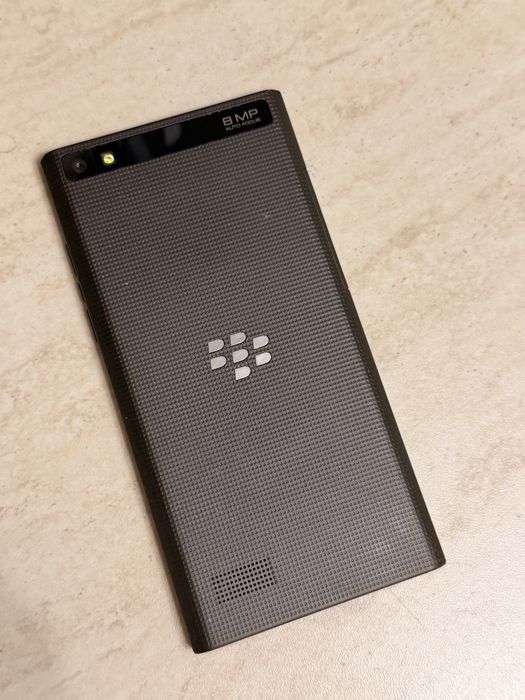 Telefon BlackBerry Leap STR100-1