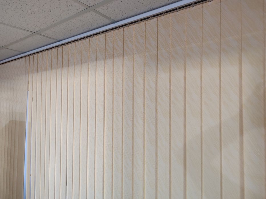 Текстилни вертикални щори