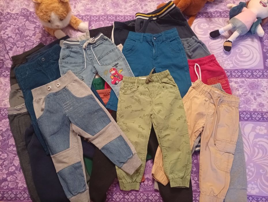 Продам детские вещи