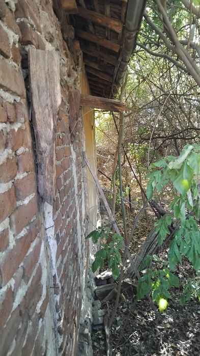 Продава къща в с.Червен брег общ Дупница