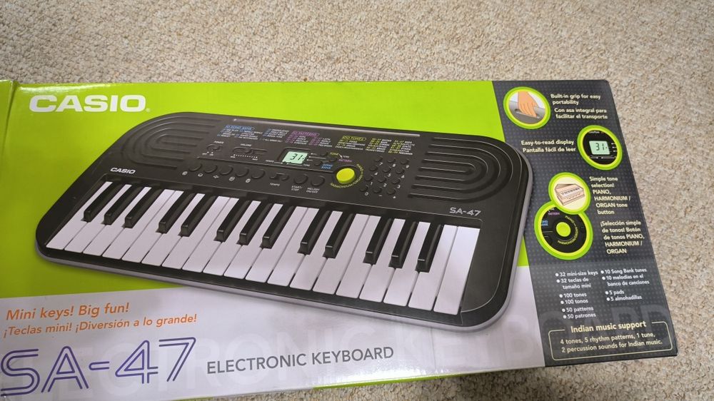 Продам синтезатор в идеальном состоянии