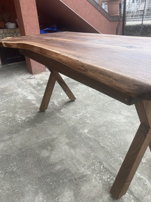 Маса от орех(масив)