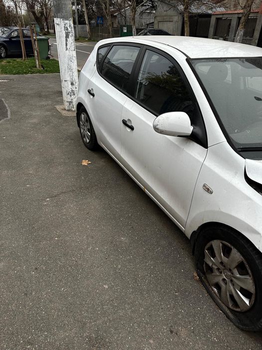 Hyundai i30,2008,1.4 benzina,Pentru dezmembrat
