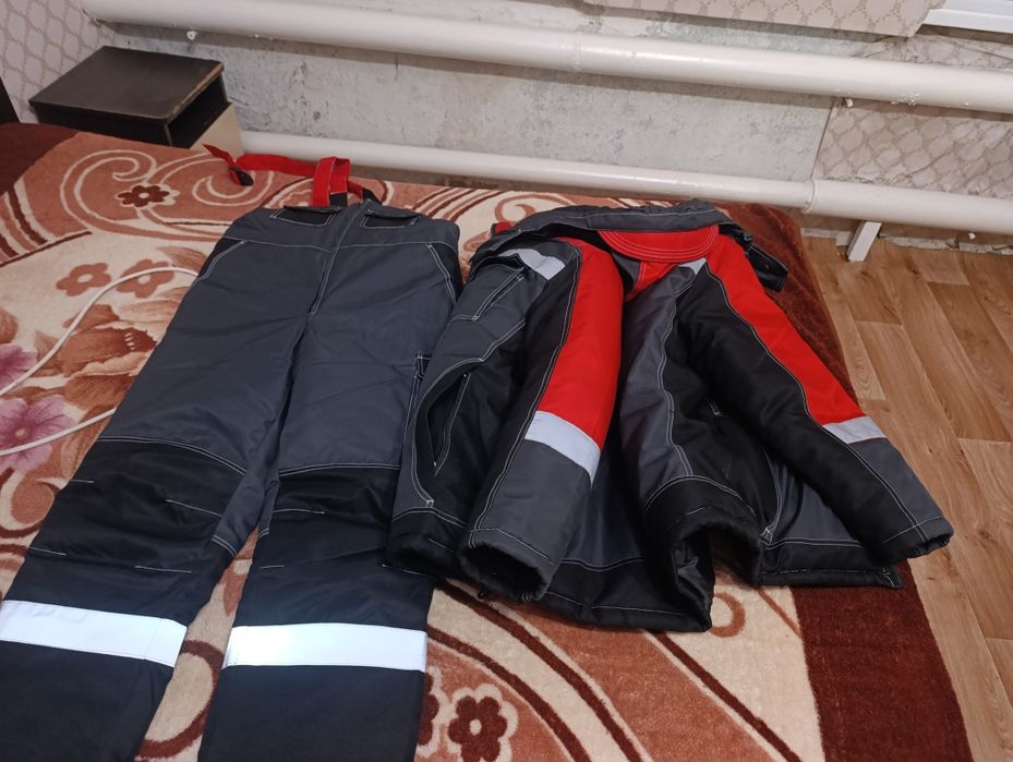 Продам комбинезон новый