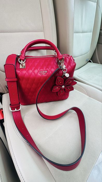 Geantă Guess model VG685105