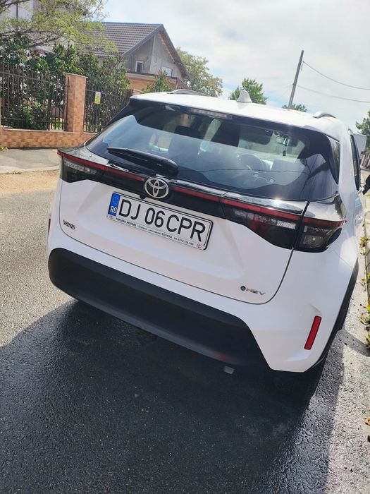Toyota Yaris cross hybrid Active,2025