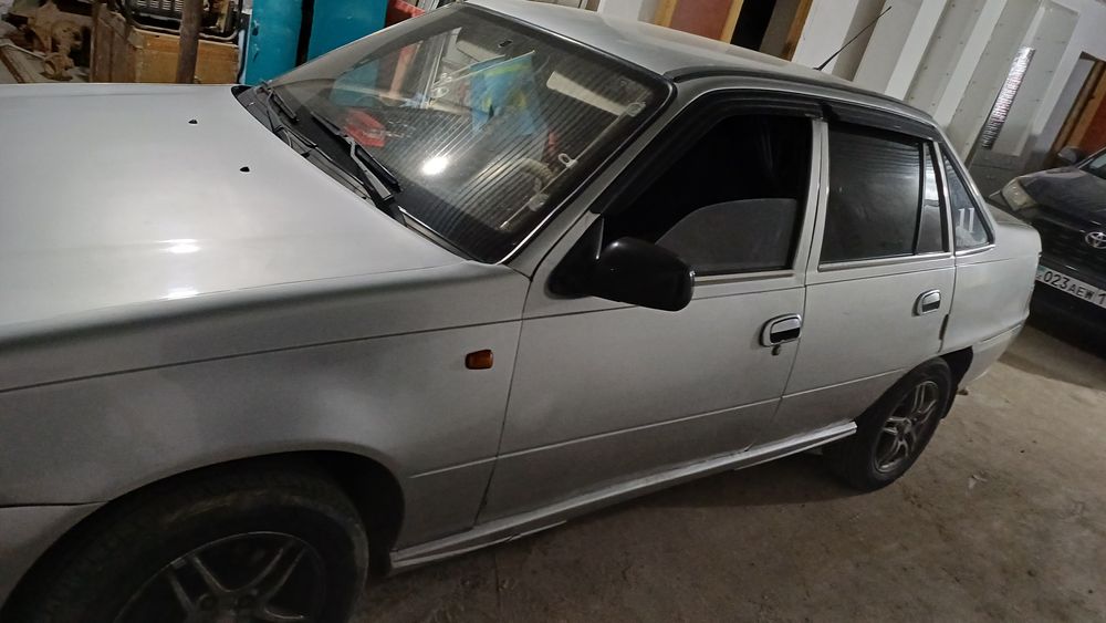 Авто Нексия 2010