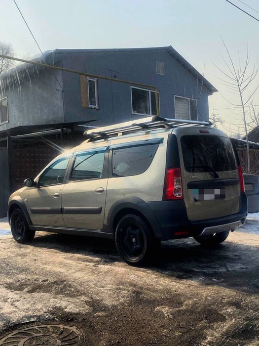 Продаю машину Largus Cross