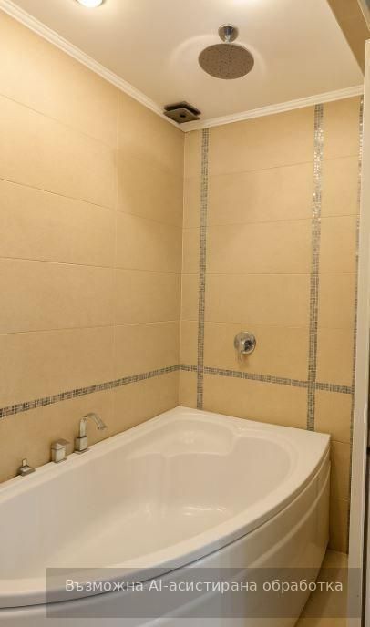 Дава се под наем Тристаен апартамент в Варна, Център - 90 кв.м за 797.64 € - Снимка #4