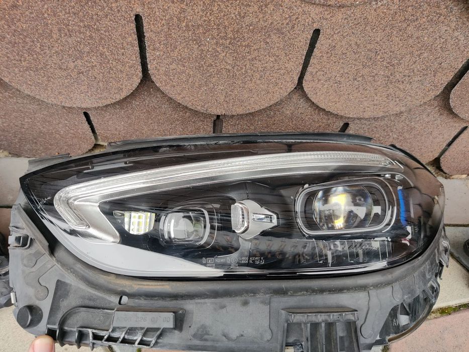 Far DIGITAL LIGHT Faruri stanga dreapta Mercedes C class W206 A2069064803 / A2069064703