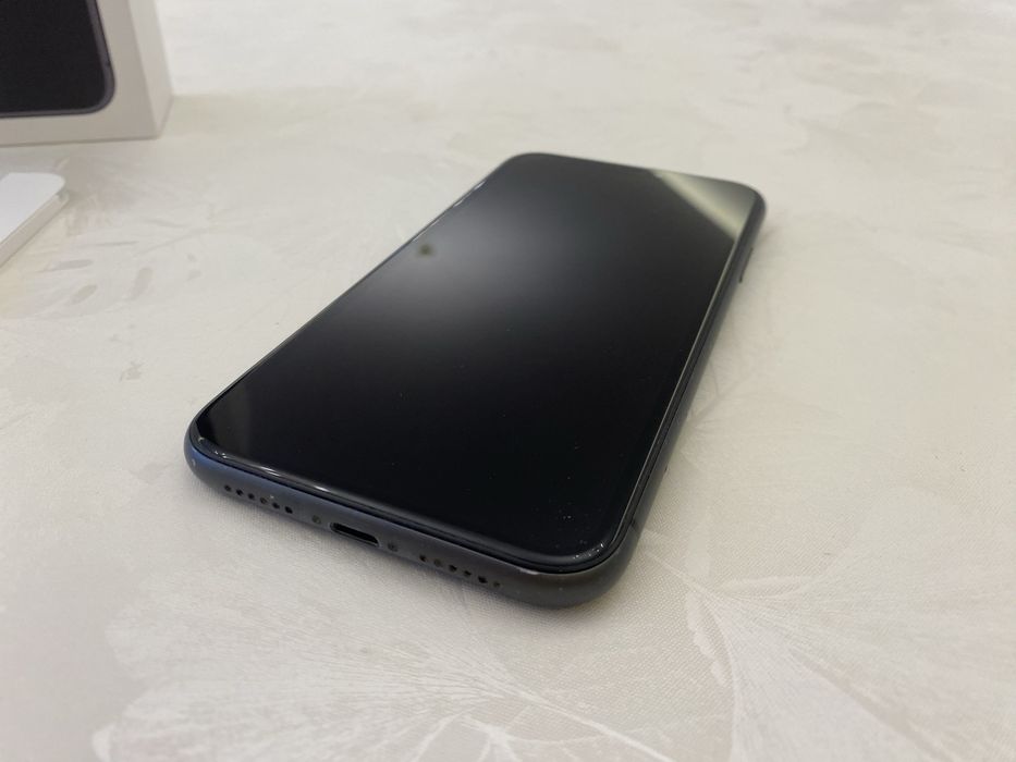 iPhone 11 128GB Dual SIM