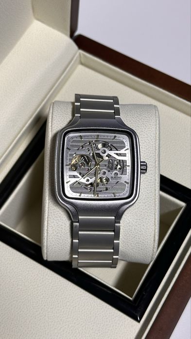 Наручные часы RADO