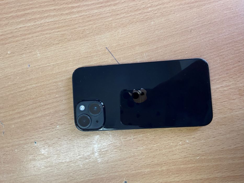 Продам iPhone 14 128 гБ в отличном состоянии