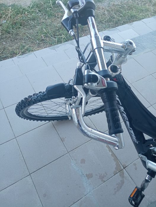 Bicicletă stare excepțională cauciucuri noi 0 km