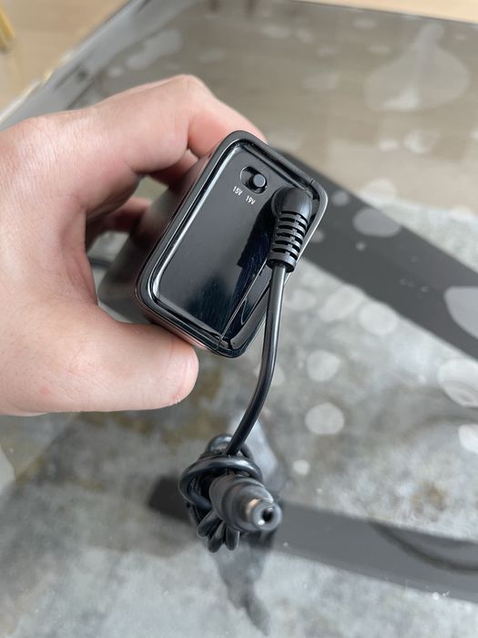 Incarcaror notebook Hama