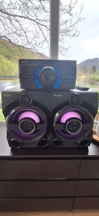 Sony стерео уредба 2040 w