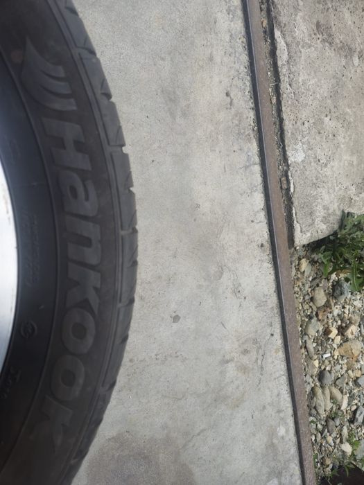 4 anvelope vara Hankook 215 50 17 aproape noi