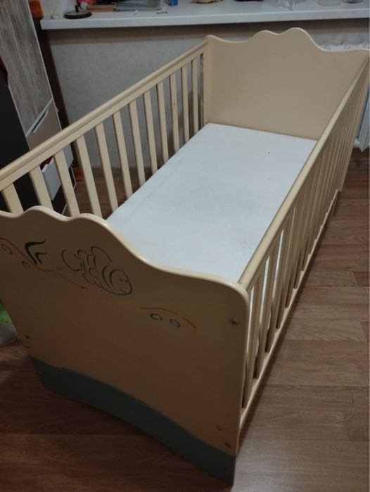 Детская кроватка с матрасиком (трансформер размеры 140х60)