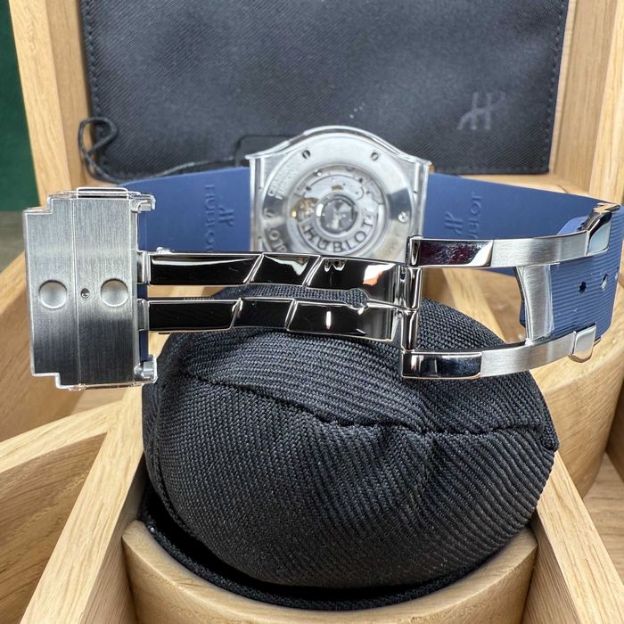 Hublot Classic Fusion Blue 42mm | 542.NX.7170.RX | TVA Deductib. 2025