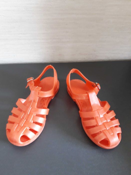 Детски плажни  сандали