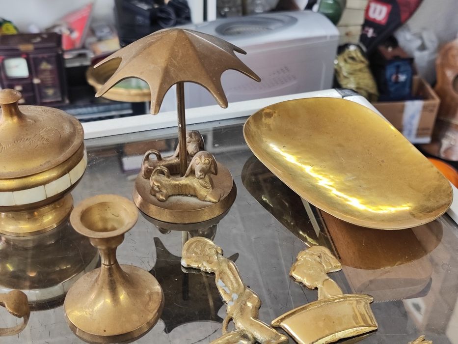 Лот месингови фигурки и аксесоари
