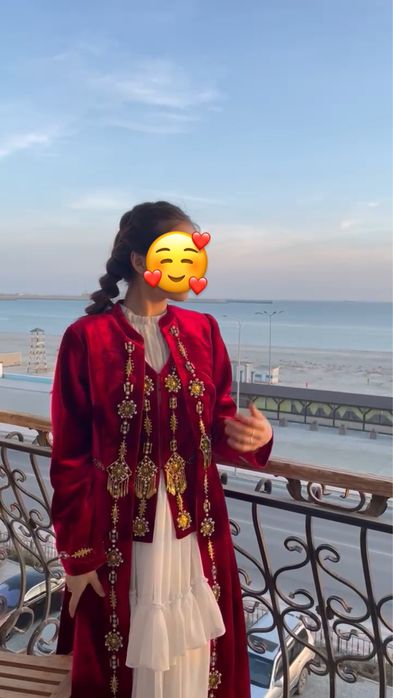 Камзол, кажекей Ұзату образ