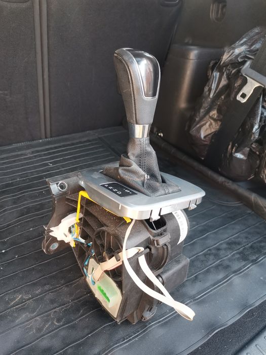 Скоростен лост Ford S-Max автонатик