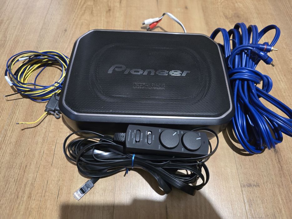 Активен субуфер Pioneer TS-WX140DA