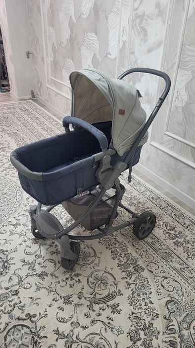 Продам коляскау хорошем состоянии