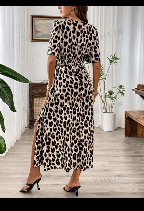 Rochie tip leopard – elegantă și comodă M