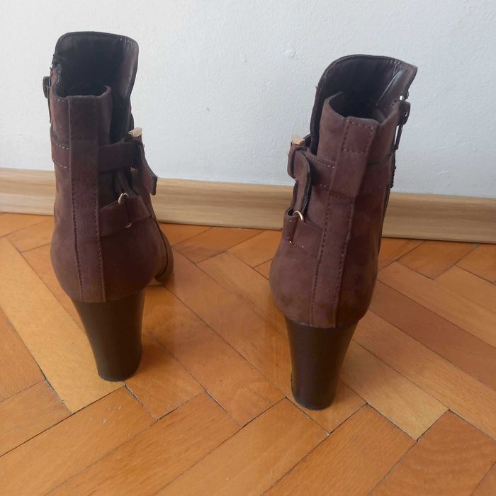 Дамски зимни обувки Sfera 38 номер