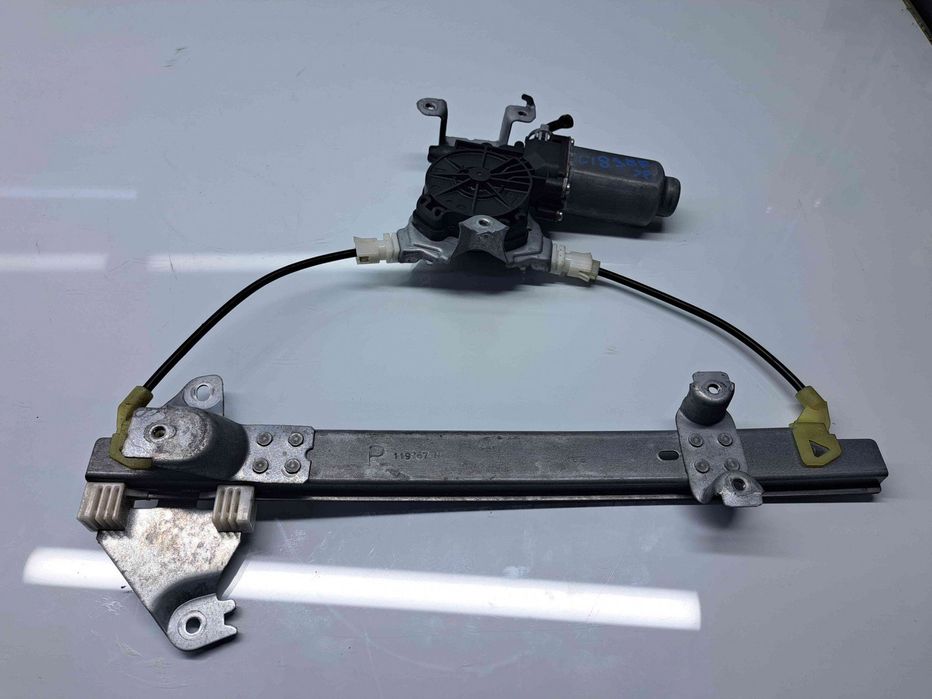 Macara electrica geam dreapta spate Nissan Qashqai Facelift (2) [Fabr