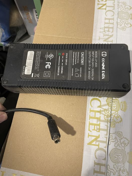 Incarcatoare pentru trotinete lime