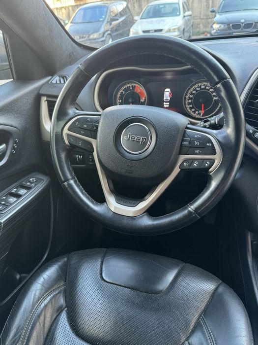 Jeep Cherokee Night Eagle