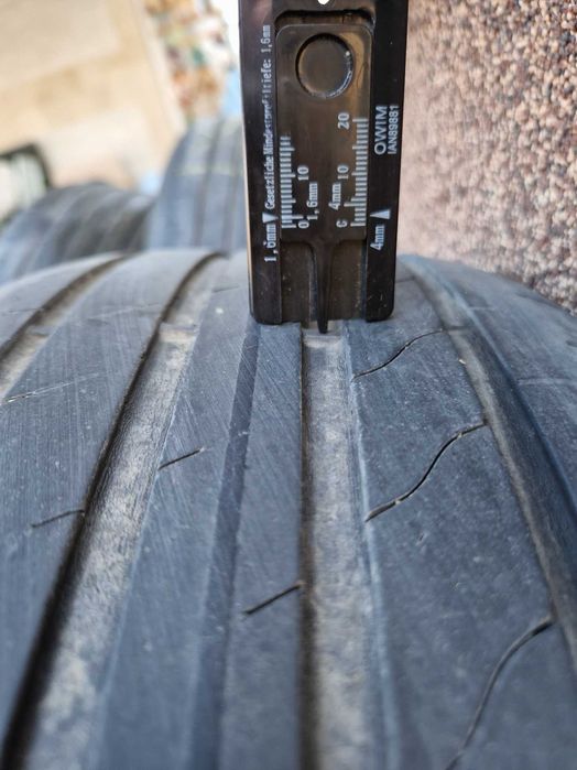 anvelope set de 4 bucati, Goodyear R17 / 215 / 55
