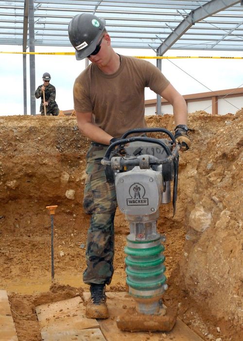 CONSTRUCTII - Electrice -Sanitare -Termice - Canalizări