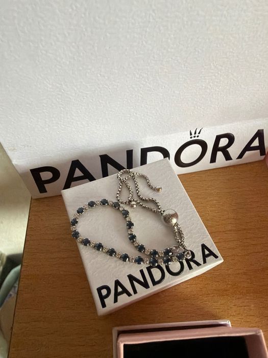 Оригинална гривна и талисман Pandora