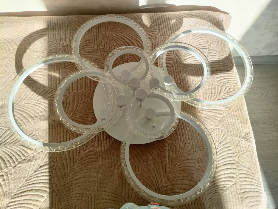 Люстра потолочная