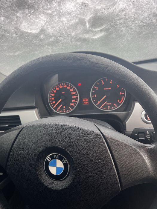 Se vinde Bmw seria 3,e90