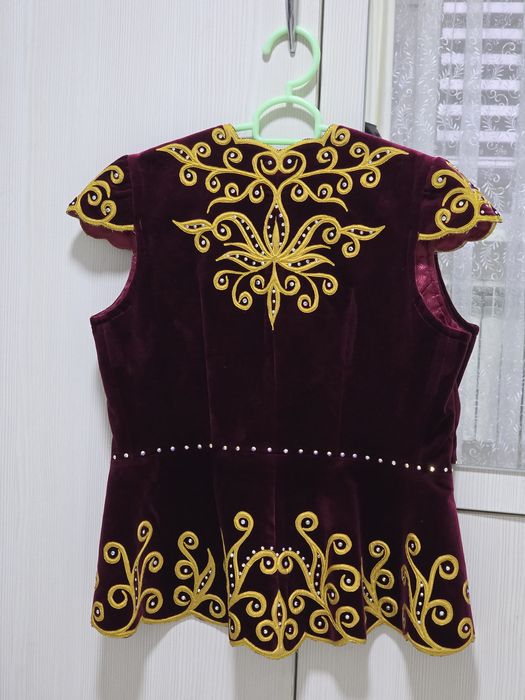 Қазақша жекеттер