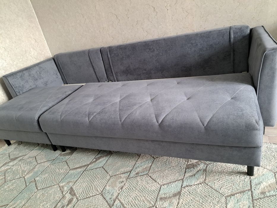 Продам д и в а н