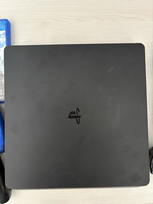 Playstation 4 Slim+2 Controllere+The Crew 2