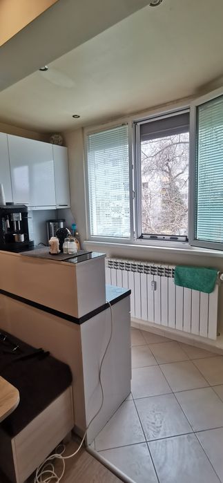 Отдава под наем апартамент