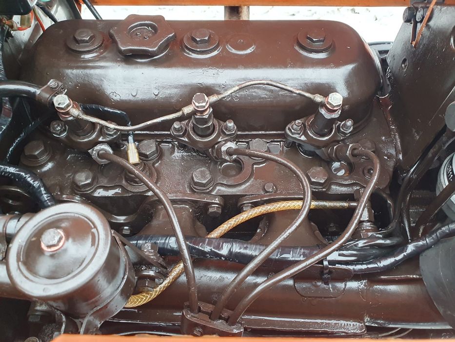 Vând Tractor utb 450